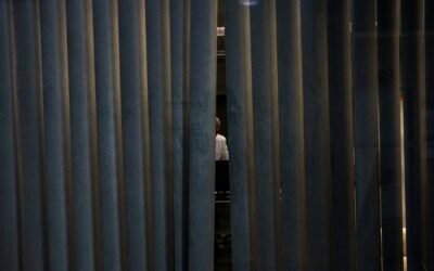 The New Rules of Executive Visibility: Why Leaders Can No Longer Stay Behind the Curtain
